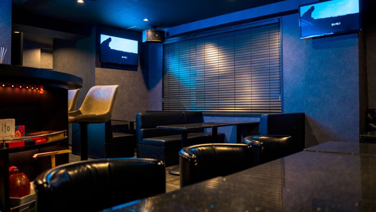 Bar NEO 店内写真